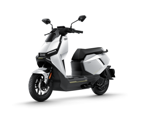 FX Sport_White_Front 45